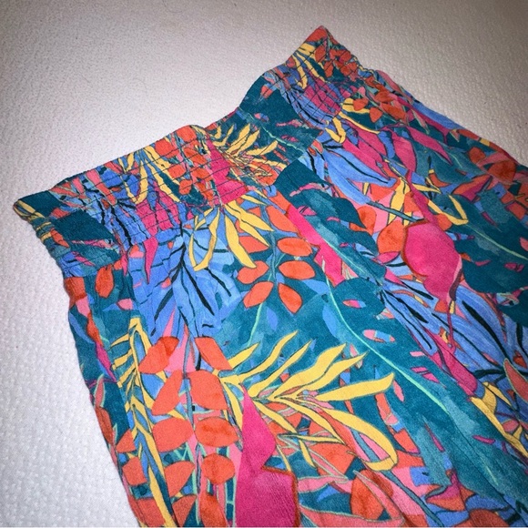 Kona Sol Swim Coverup - Picture 2 of 3